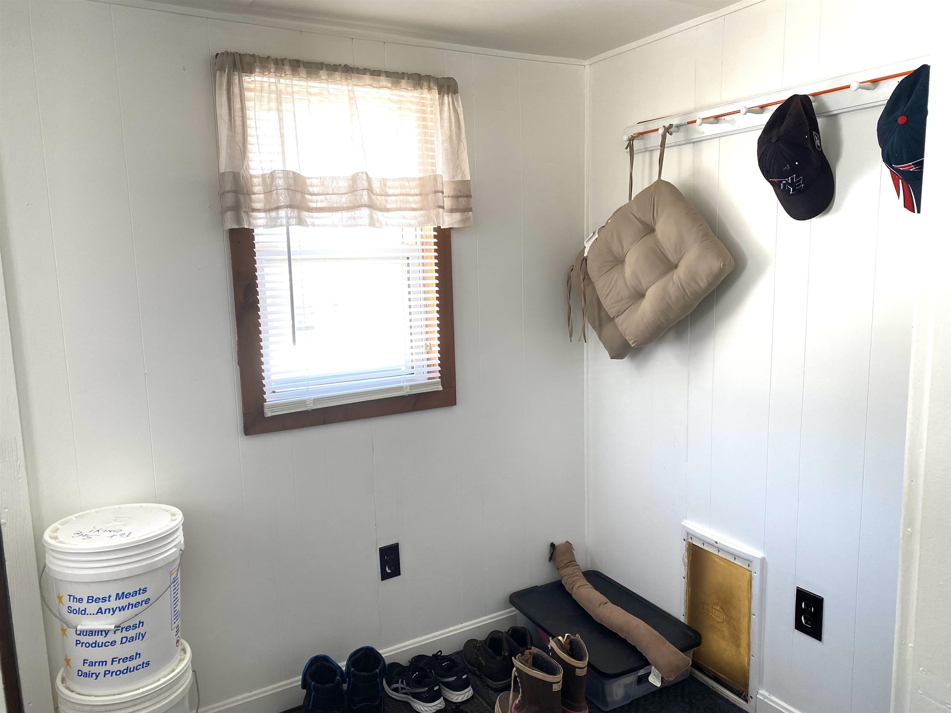 14 Spring Drive Derry, NH 03038 - Photo 26 of 38