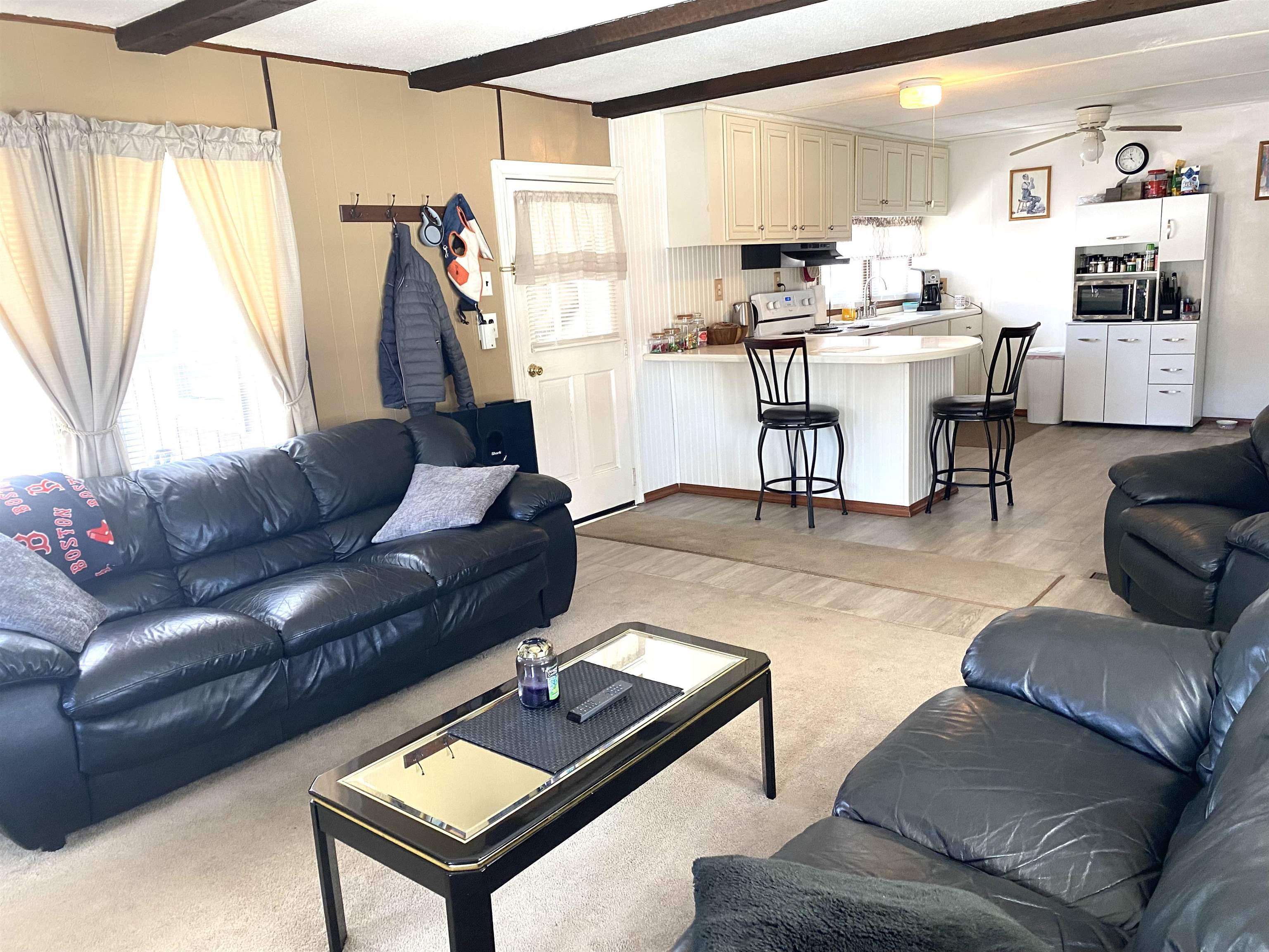 14 Spring Drive Derry, NH 03038 - Photo 4 of 38