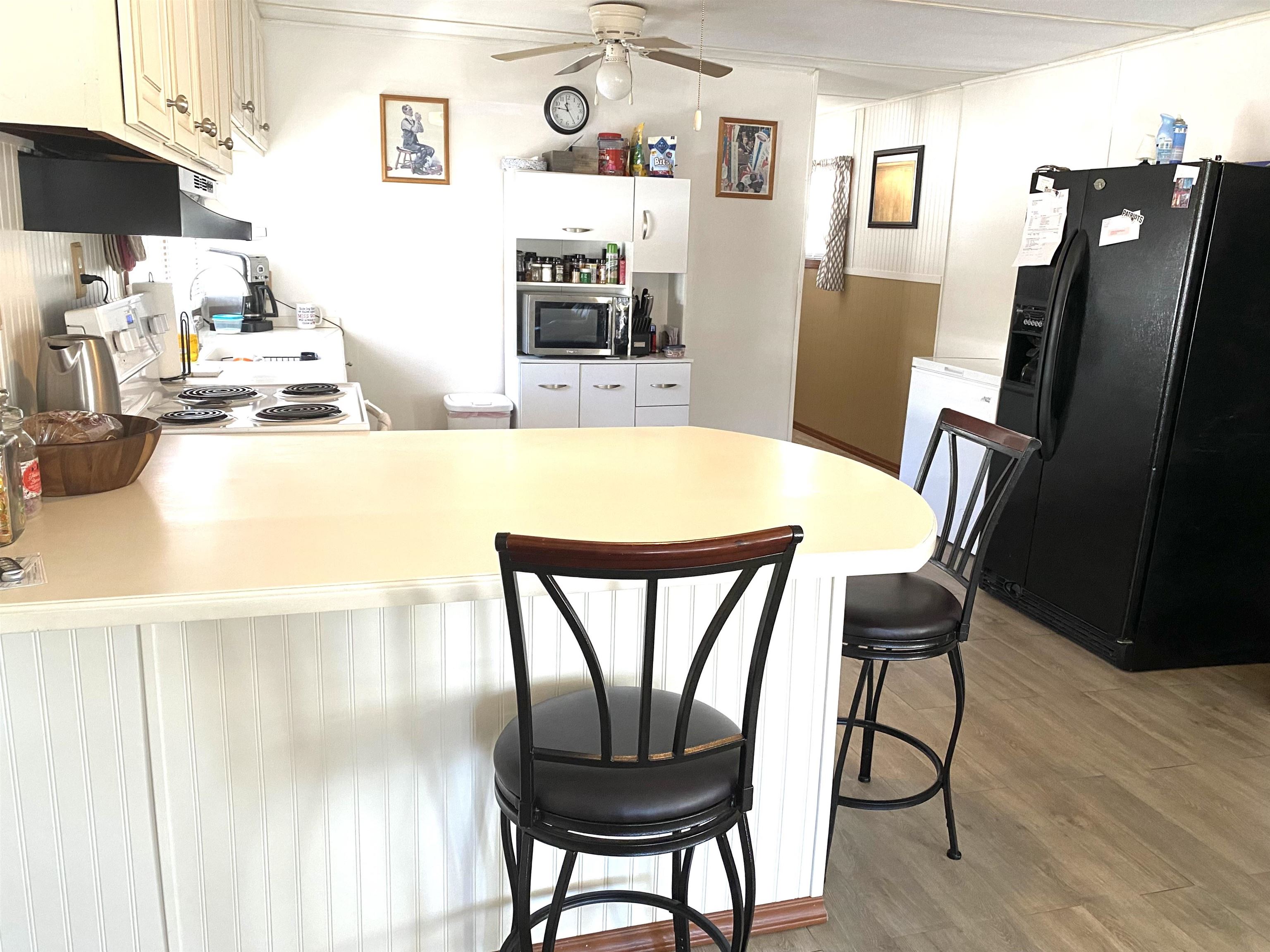 14 Spring Drive Derry, NH 03038 - Photo 7 of 38