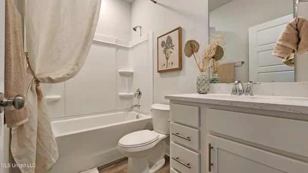 $430,900 | 17100 River Hills Drive, Gulfport, MS 39503