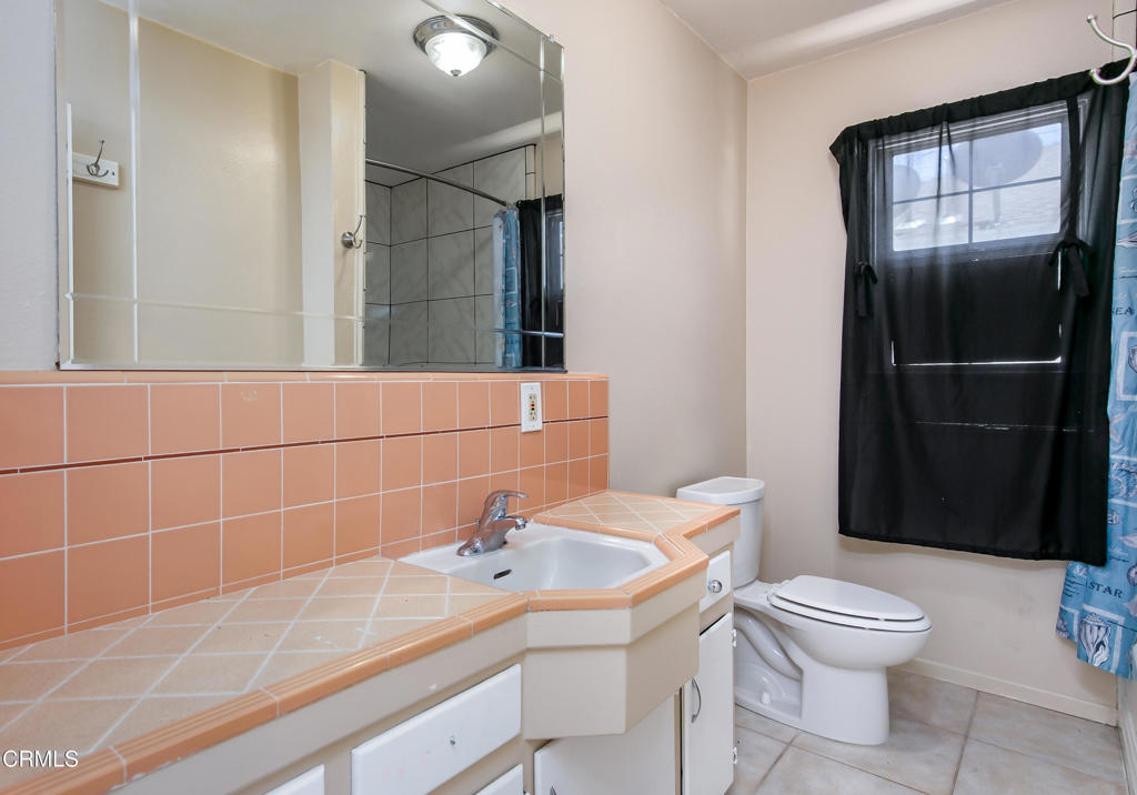 45027 Division Street Lancaster, CA 93535 - Photo 17 of 27
