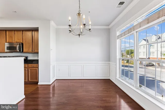 $430,000 | 6821 Hampton Bay Lane, Gainesville, VA 20155