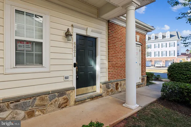 $430,000 | 6821 Hampton Bay Lane, Gainesville, VA 20155