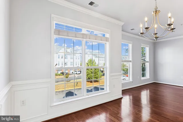 $430,000 | 6821 Hampton Bay Lane, Gainesville, VA 20155