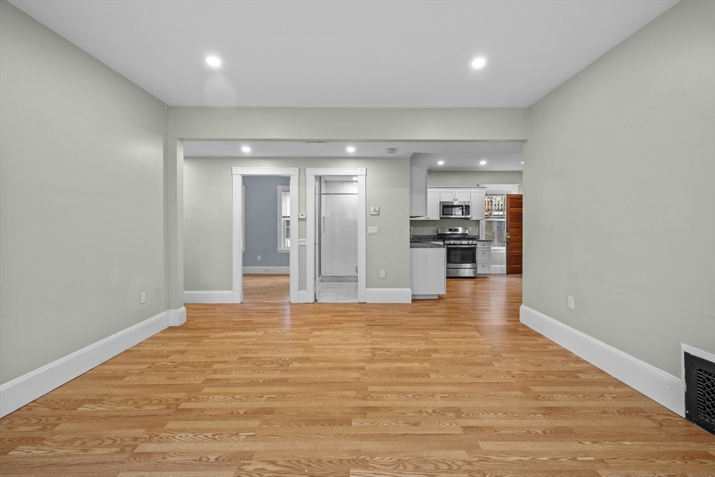 25 Howes Street, Unit 3 Boston, MA 02125 - Photo 5 of 14