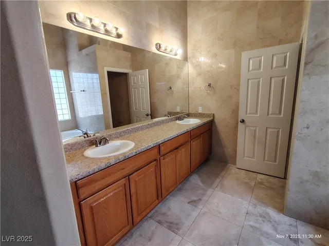 $2,393 | 9160 Valley Spring Court, Las Vegas, NV 89147