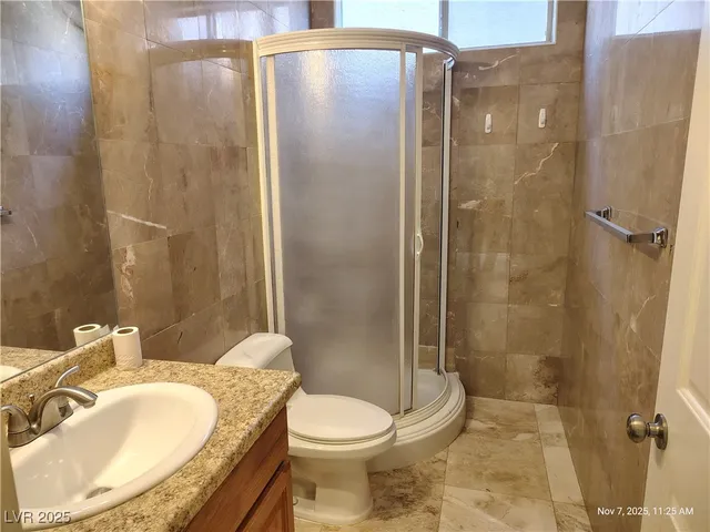 $2,393 | 9160 Valley Spring Court, Las Vegas, NV 89147