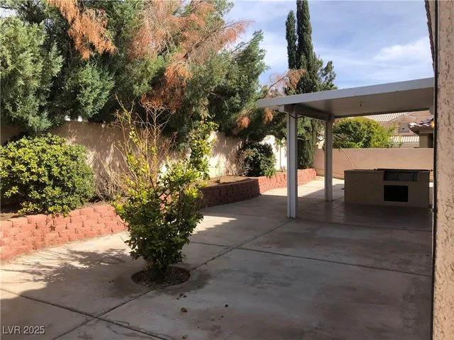 $2,393 | 9160 Valley Spring Court, Las Vegas, NV 89147