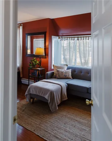 $3,400 | 114 Girard Avenue, Unit 6, Newport, RI 02840