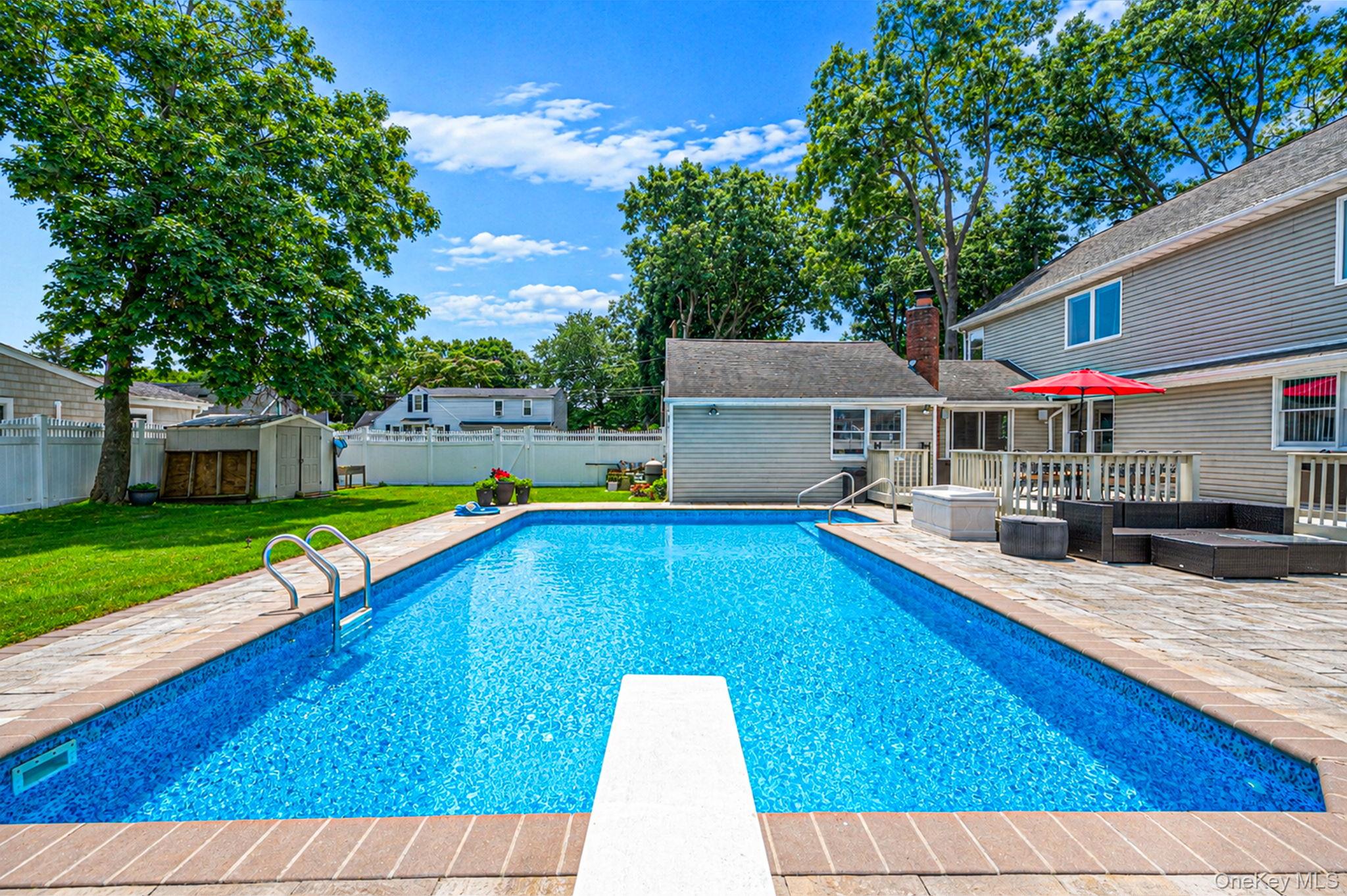 77 Toomey Road West Islip, NY 11795 - Photo 46 of 48