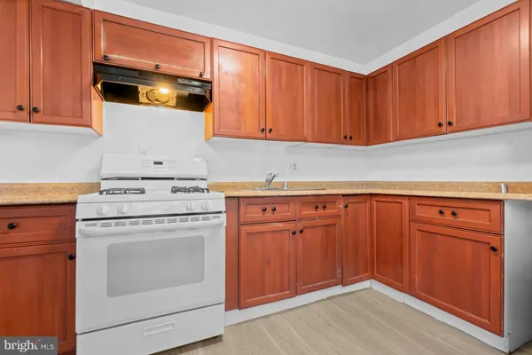 $140,000 | 3970 Bel Pre Road, Unit 39704, Silver Spring, MD 20906