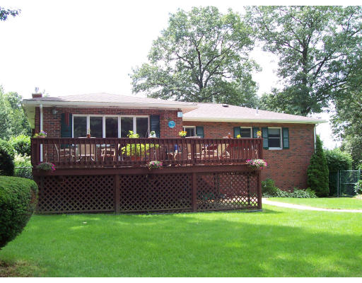 11 Chestnut Hill Road Hampden, MA 01036 - Photo 2 of 8 Gallery Image 2