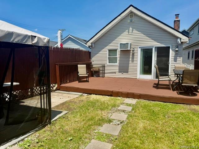 106 East 7th Road Queens, NY 11693 - Photo 20 of 23