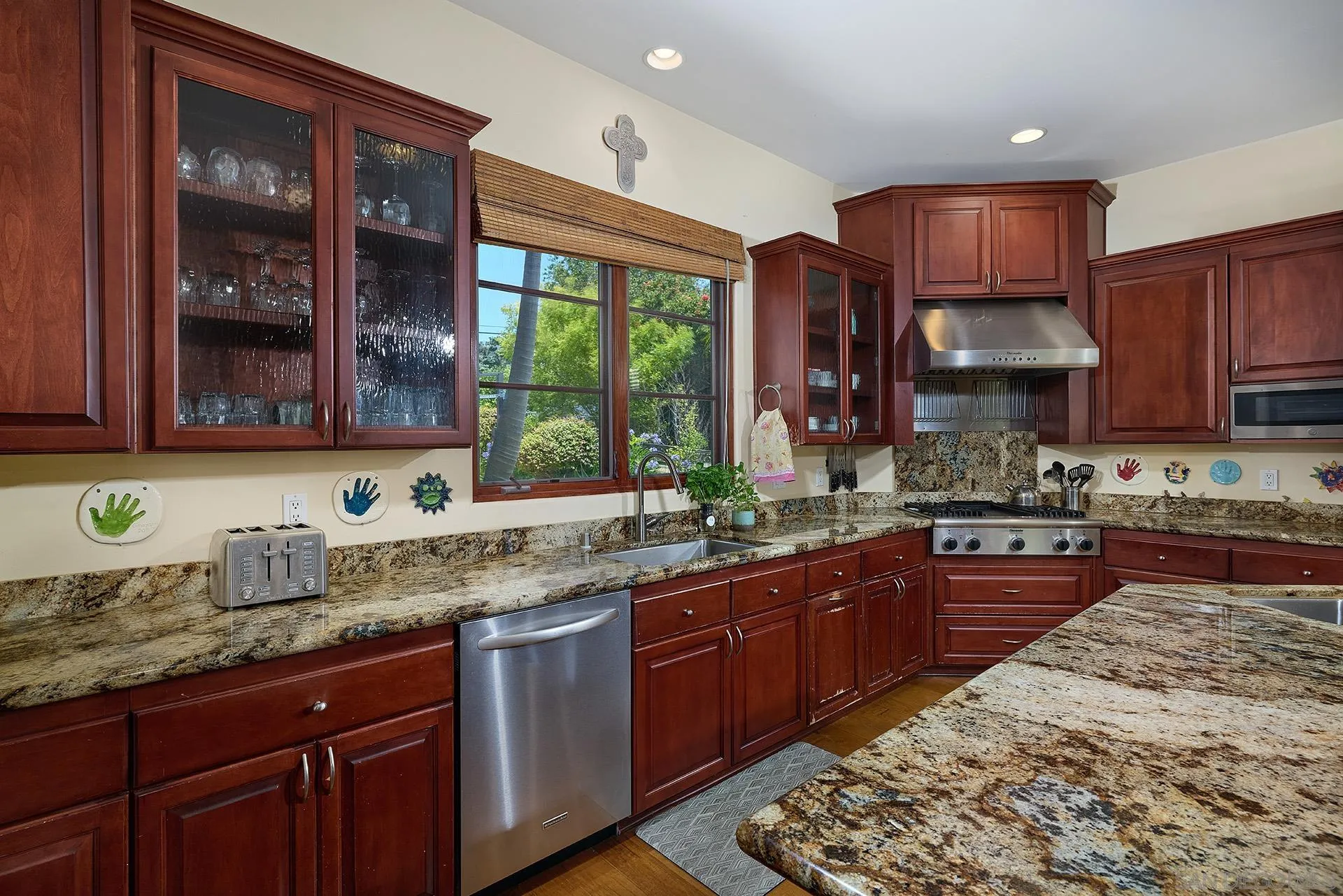 645 North Rios Avenue Solana Beach, CA 92075 - Photo 5 of 19