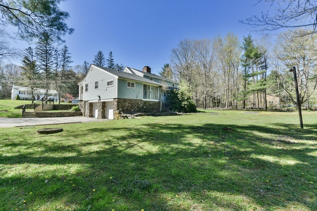 12 Orchard Road Sturbridge, MA 01566 - Photo 11 of 42