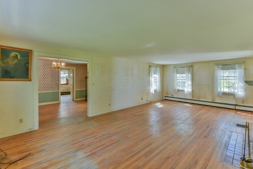 12 Orchard Road Sturbridge, MA 01566 - Photo 24 of 42