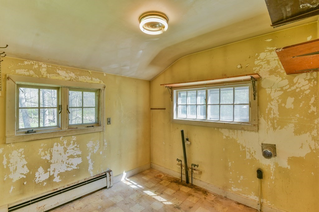 12 Orchard Road Sturbridge, MA 01566 - Photo 32 of 42