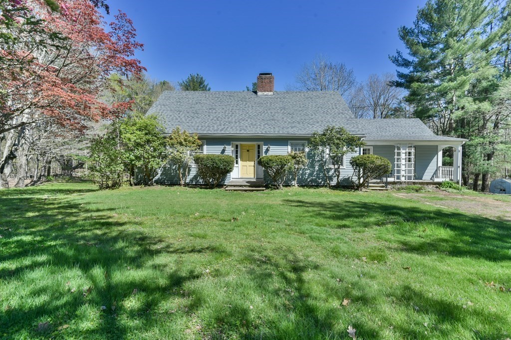 12 Orchard Road Sturbridge, MA 01566 - Photo 5 of 42