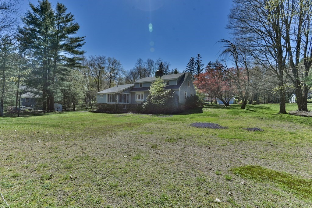 12 Orchard Road Sturbridge, MA 01566 - Photo 8 of 42