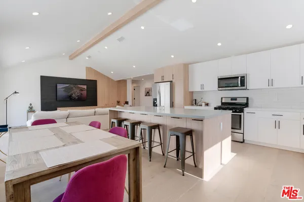 $8,400 | 19602 Hamlin Street, Reseda, CA 91335