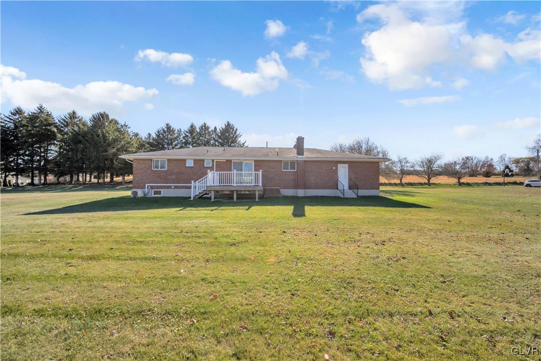 4890 Steuben Road Nazareth, PA 18064 - Photo 3 of 27 Gallery Image 3
