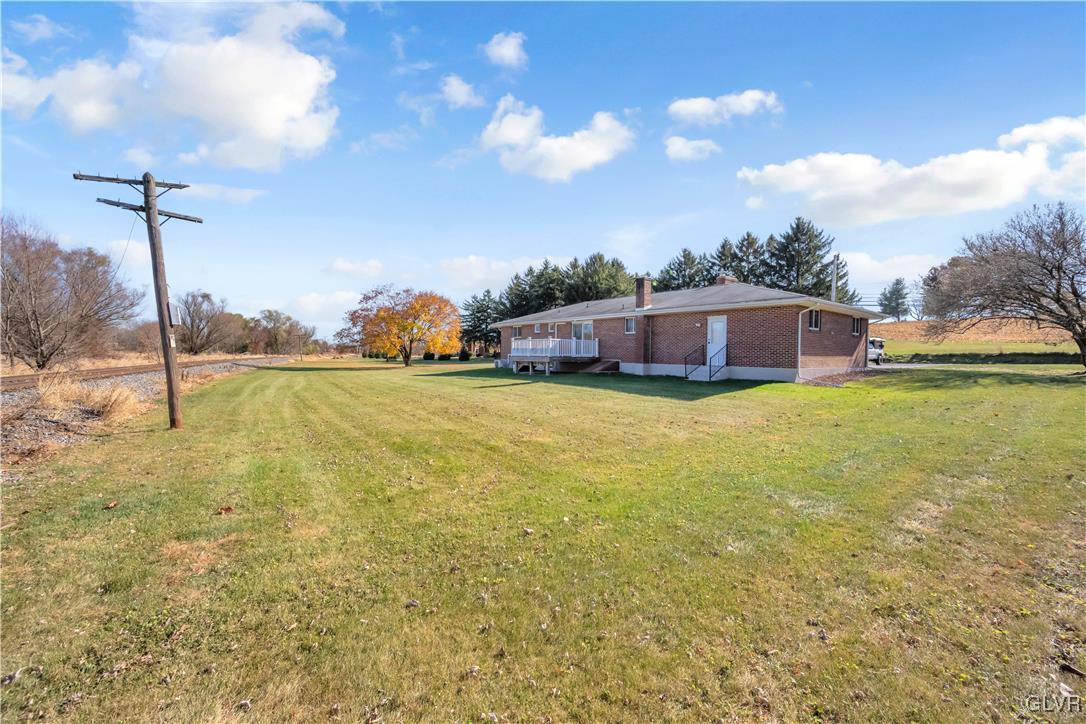 4890 Steuben Road Nazareth, PA 18064 - Photo 4 of 27 Gallery Image 4