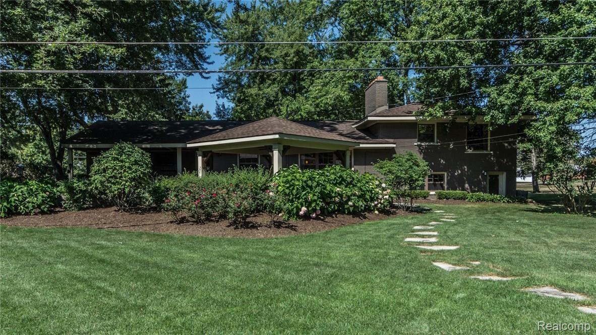 16512 Farmington Road Livonia, MI 48154 - Photo 67 of 80 dsc_0076.jpg