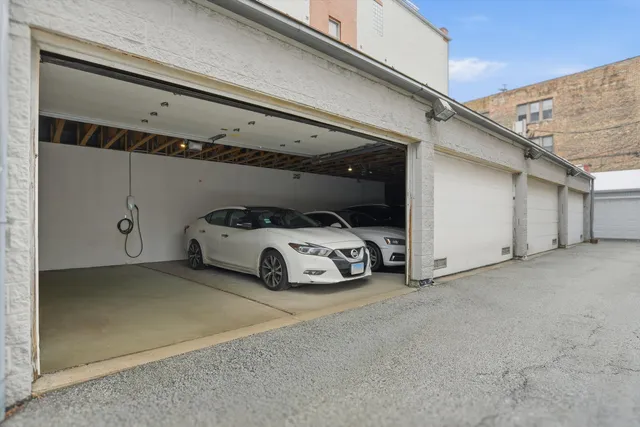 $685,000 | 1222 North Wolcott Avenue, Unit 4N, Chicago, IL 60622