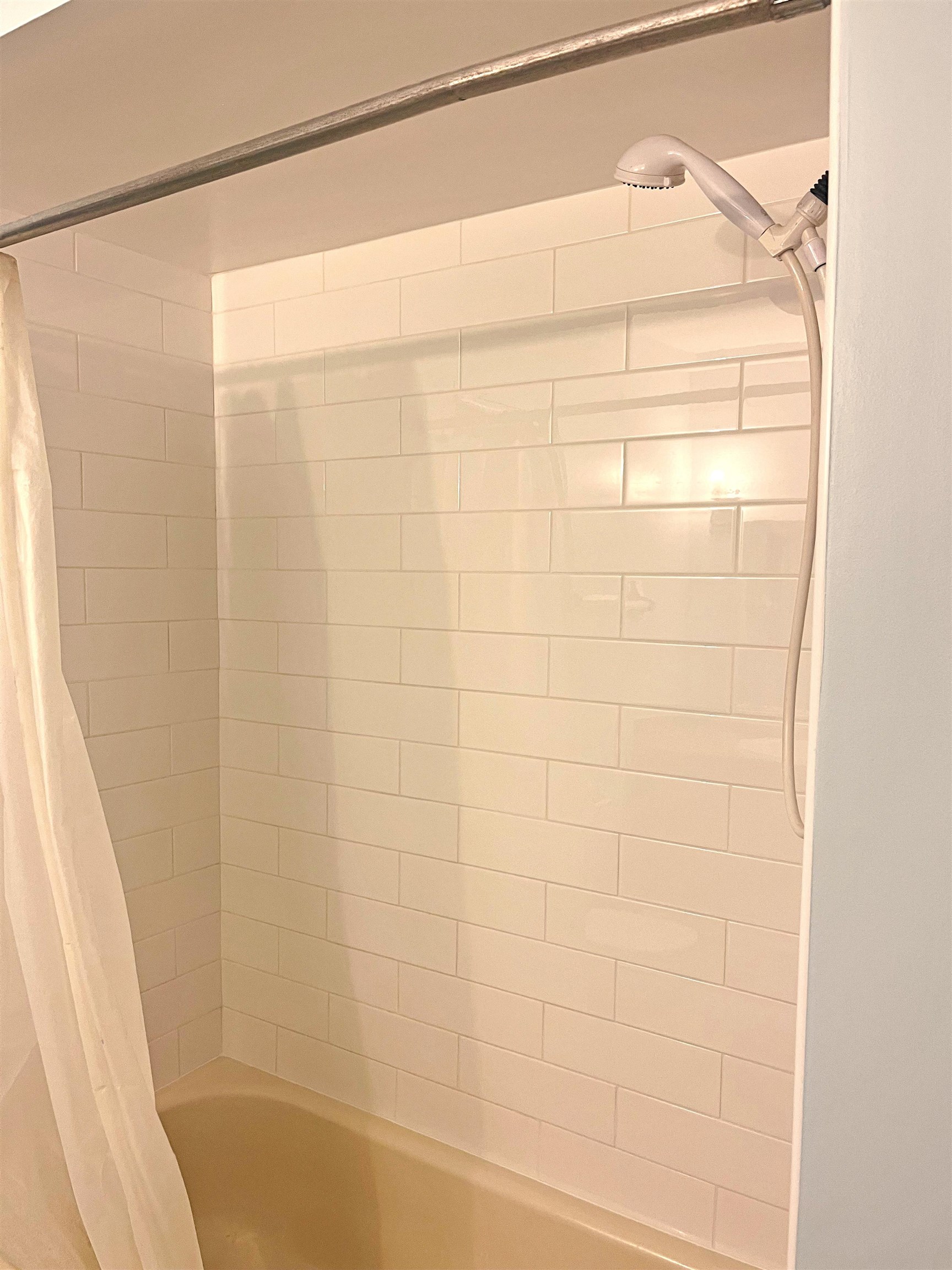 424 Orchis Road St. Augustine, FL 32086 - Photo 17 of 24 a bathroom with a shower and a glass door