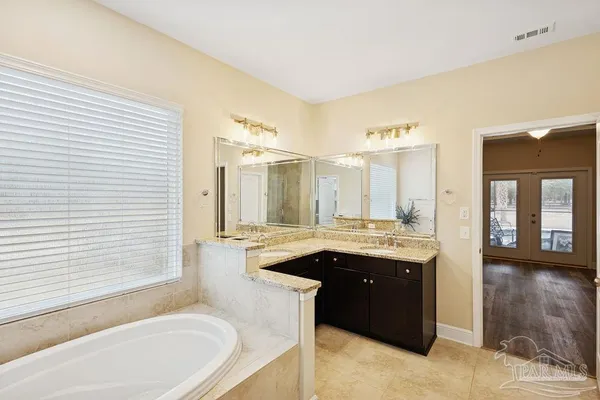 $889,000 | 6994 Foxboro Circle, Pace, FL 32571