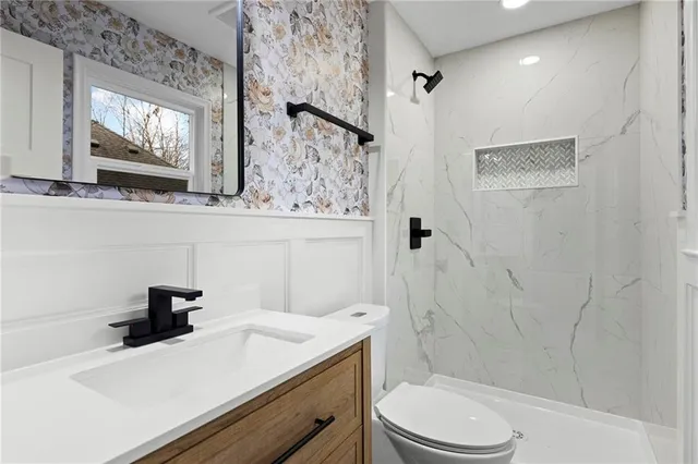 $590,000 | 9625 Beverly Drive, Overland Park, KS 66207