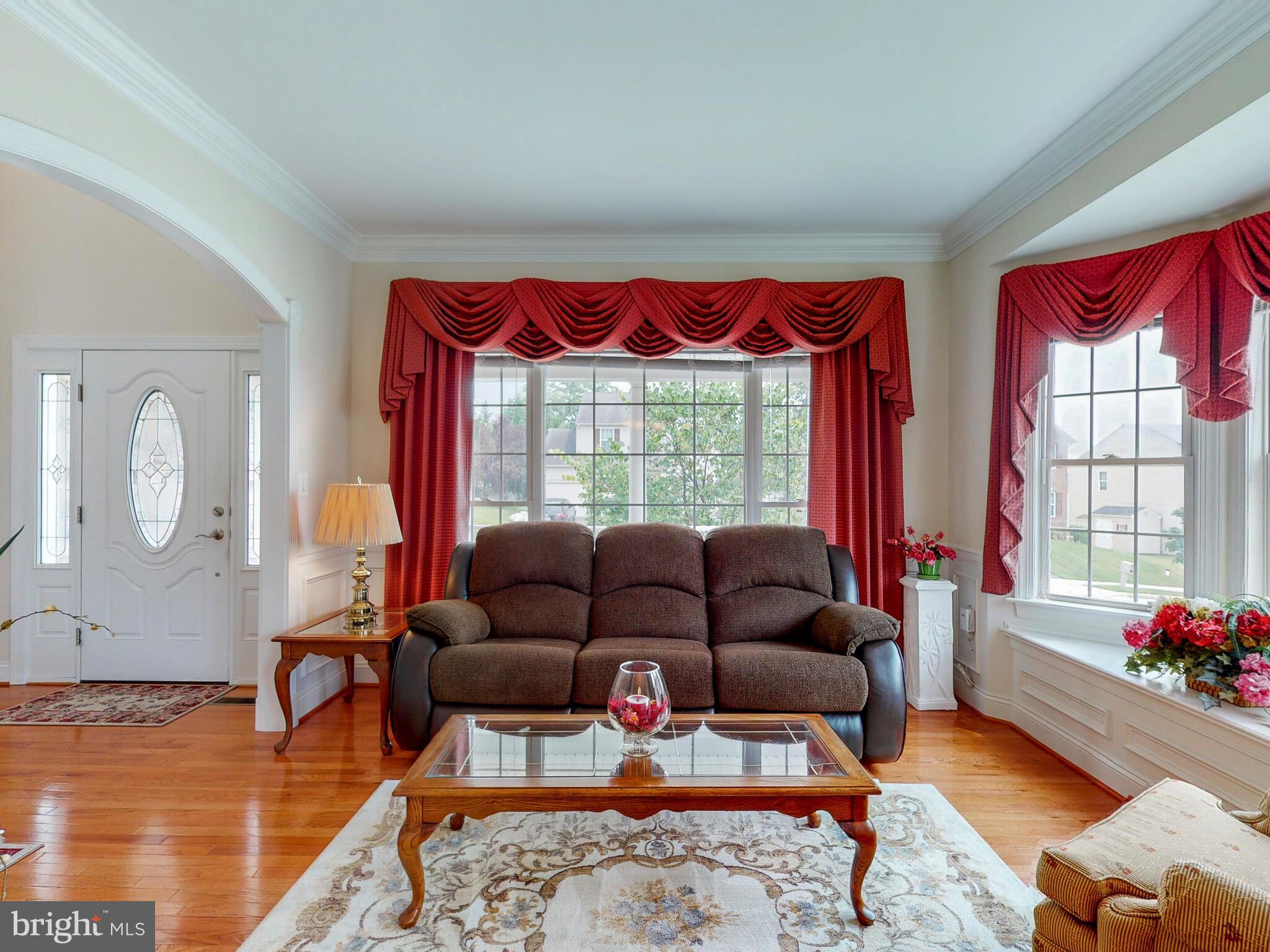 7808 Longridge Road Baltimore, MD 21236 - Photo 6 of 36 Living Room