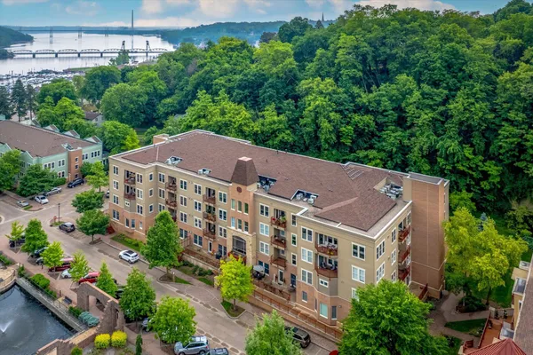 $400,000 | 620 Main Street North, Unit 124, Stillwater, MN 55082