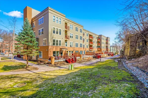 $400,000 | 620 Main Street North, Unit 124, Stillwater, MN 55082