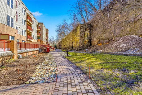 $400,000 | 620 Main Street North, Unit 124, Stillwater, MN 55082