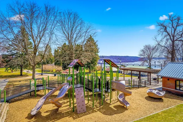 $400,000 | 620 Main Street North, Unit 124, Stillwater, MN 55082