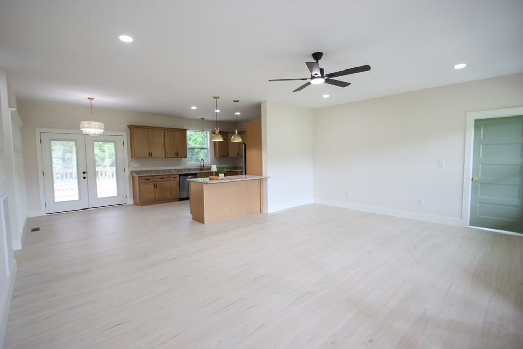 820 Frank Anderson Road Sparta, TN 38583 - Photo 7 of 25 Gallery Image 7