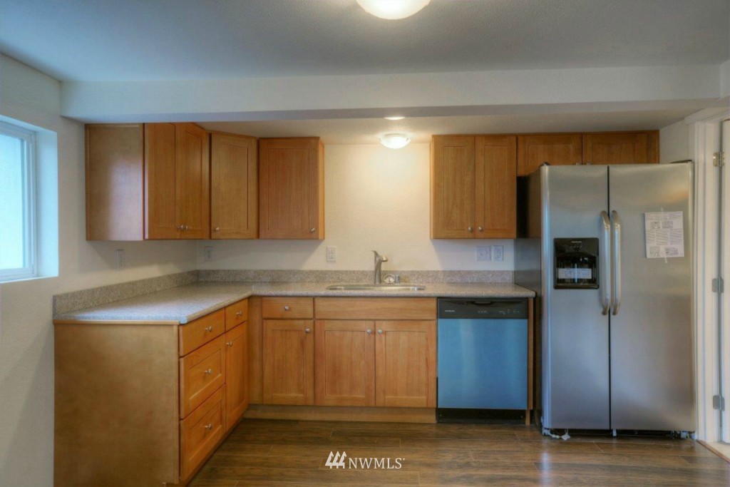 307 Taylor Avenue Northwest Renton, WA 98057 - Photo 12 of 18 Gallery Image 12