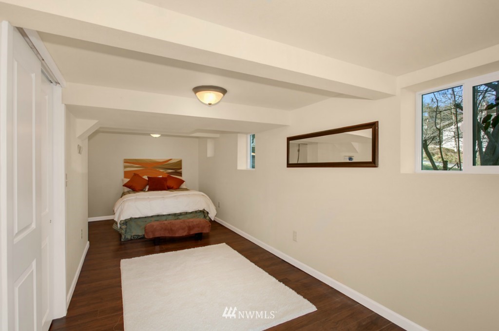 307 Taylor Avenue Northwest Renton, WA 98057 - Photo 13 of 18 Gallery Image 13