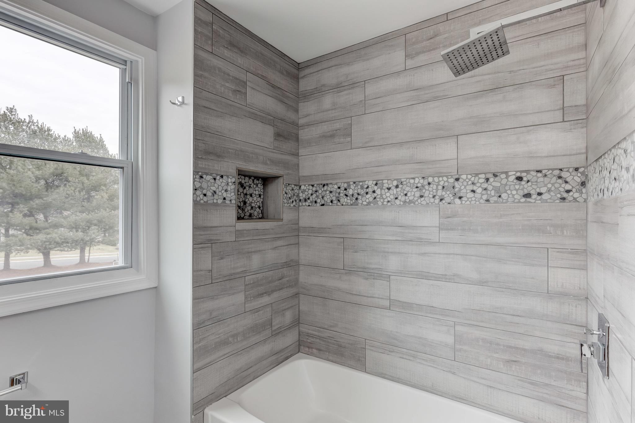 9900 Hidden Valley Road Perry Hall, MD 21128 - Photo 20 of 29 2nd Floor Hall Bath