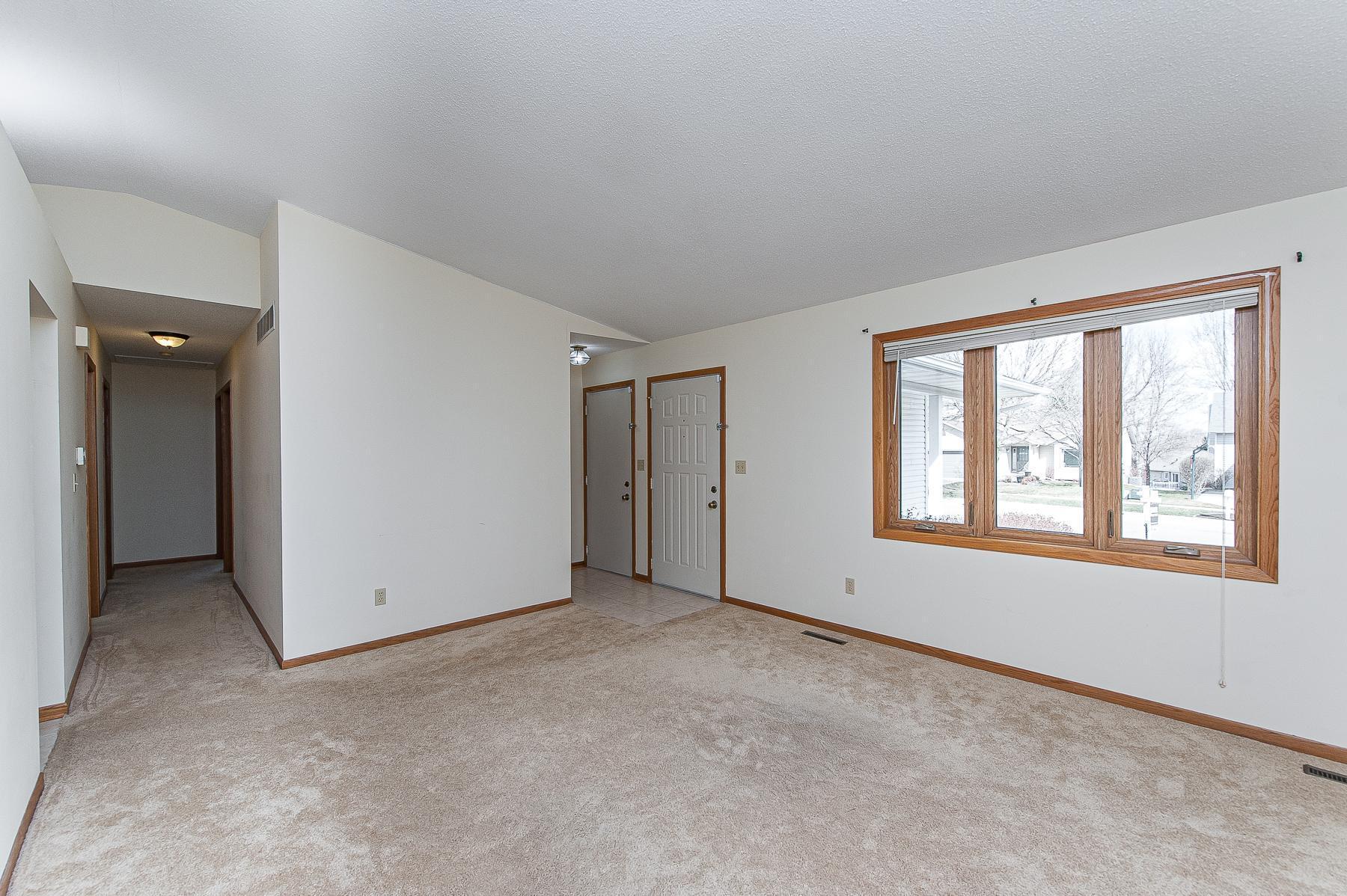 4314 4th Place Northwest Rochester, MN 55901 - Photo 4 of 28