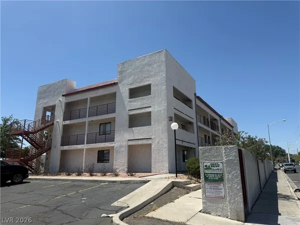 $875 | 1381 East University Avenue, Unit 312, Las Vegas, NV 89119