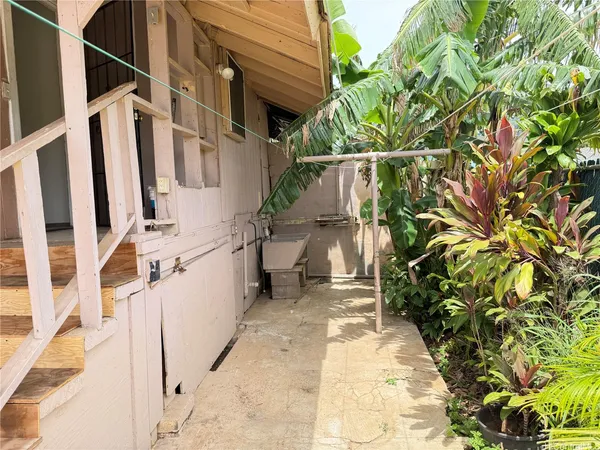 $1,800 | 84-866 Hanalei Street, Unit A, Waianae, HI 96792