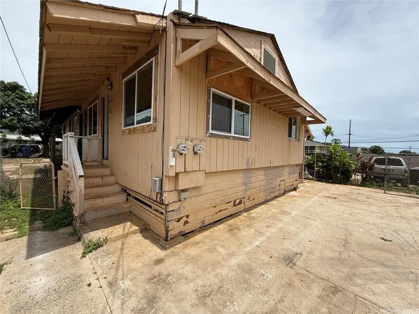 $1,800 | 84-866 Hanalei Street, Unit A, Waianae, HI 96792