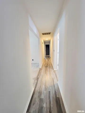 $190,000 | 212 South Clark Avenue Southwest, Clay City, IL 62824