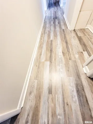 $190,000 | 212 South Clark Avenue Southwest, Clay City, IL 62824