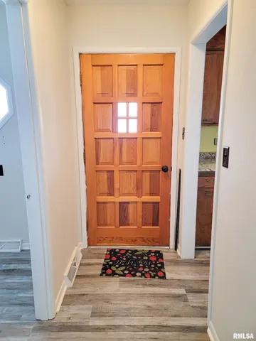 $190,000 | 212 South Clark Avenue Southwest, Clay City, IL 62824