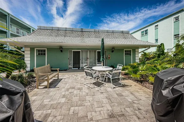 $1,600 | 1706 Belleair Forest Drive, Unit 322, Belleair, FL 33756