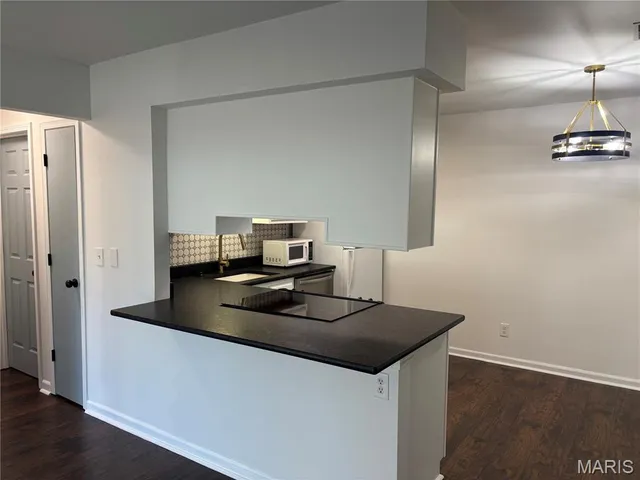 $139,000 | 1453 Summergate Parkway, Unit H, St. Charles, MO 63303