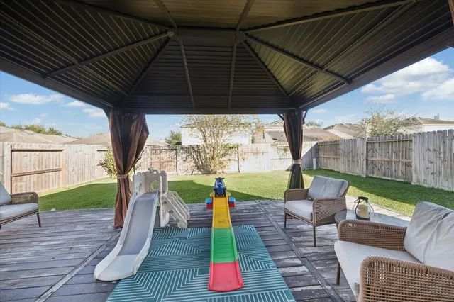 $2,400 | 5802 Spring Sunrise Drive, Richmond, TX 77407